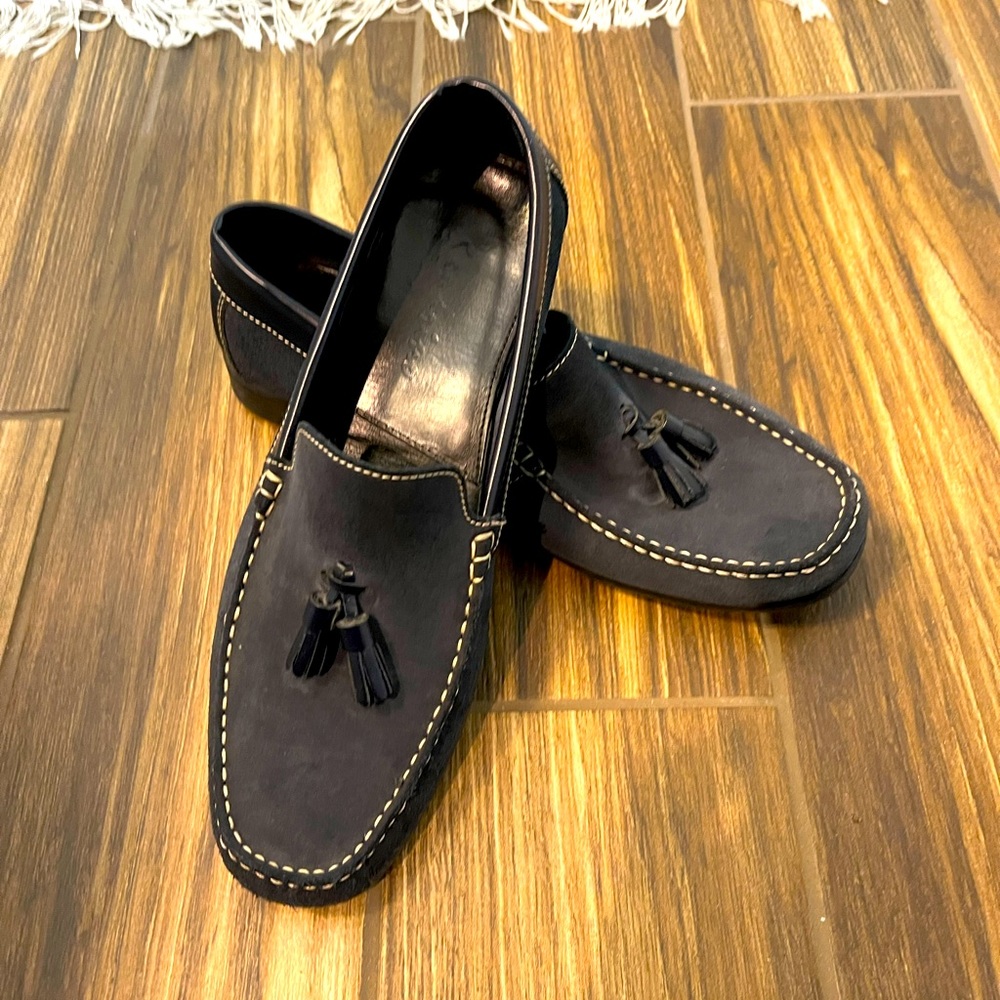 Navy Loafer for anytime of day!